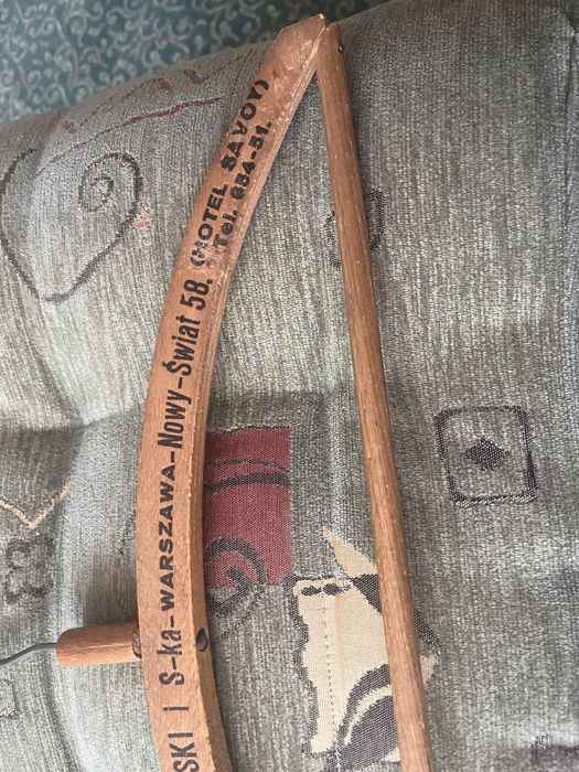 Wieszak ubraniowy Ignatowski hotel SAVOY