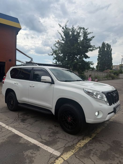 Toyota land Cruiser Prado 150