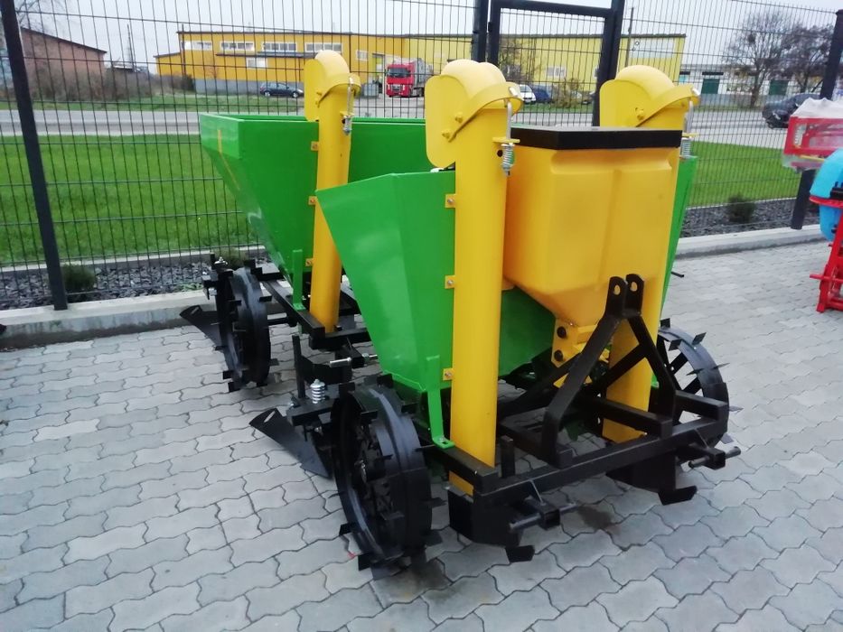 Сажалка польська bomet. Саджалка  Доставка