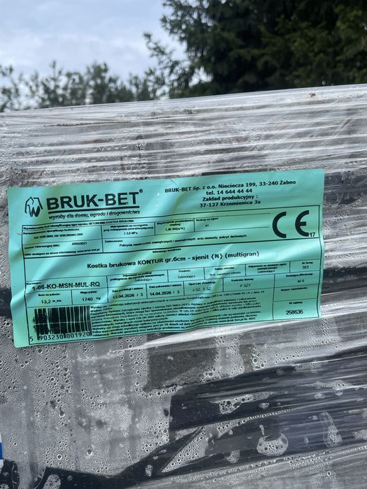 Kostka brukowa.