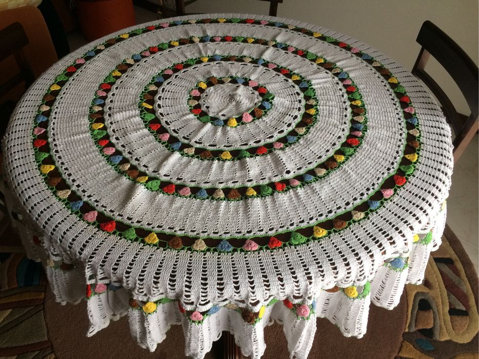 Panos de renda mais talha de mesa