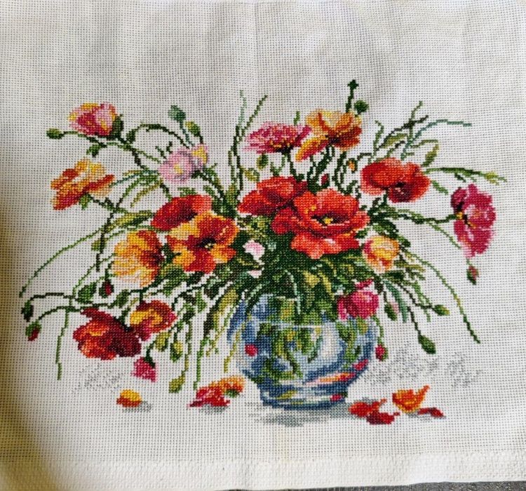 продам вишиті картини