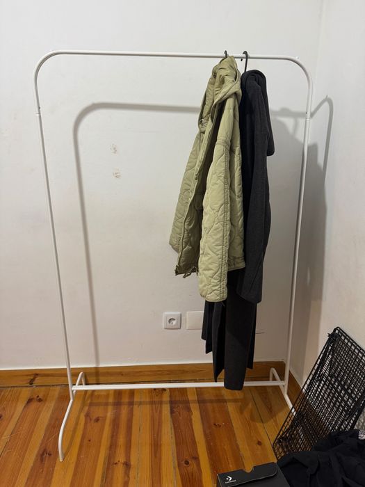 Suporte para cabides