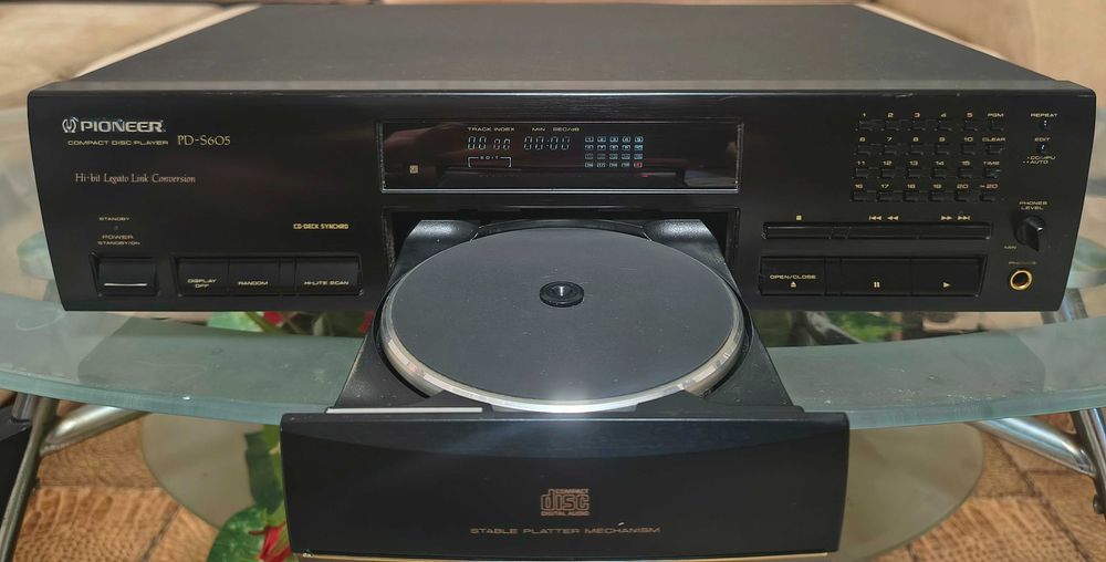 CD плеер Pioneer PD-S 605 Optical made in U.K.