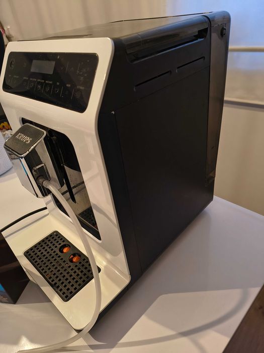 Ekspres KRUPS Quattro Force + 2 filtry