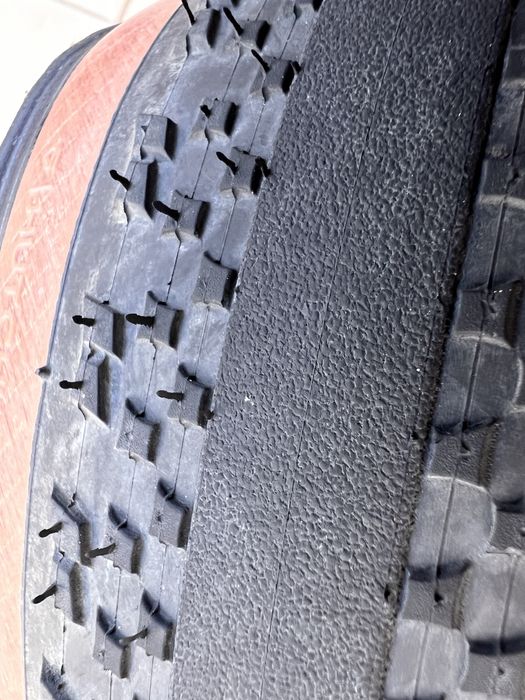 pneus Gravel Hutchinson Caracal Race 40mm