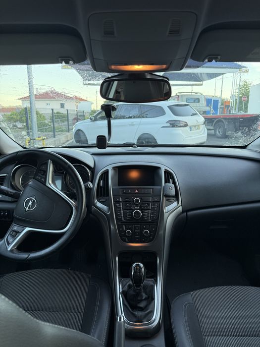 Opel Astra J Hatchback 1.7cdti