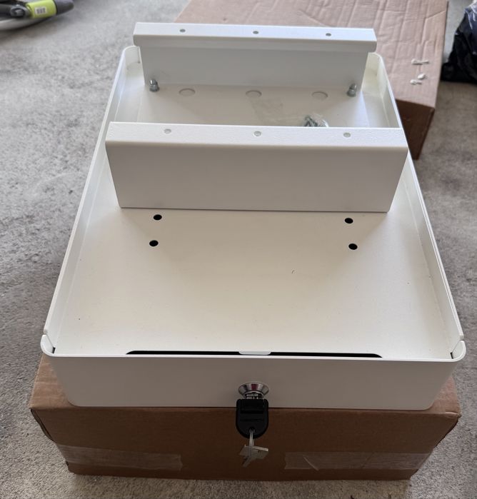 Gaveta com chave segurança