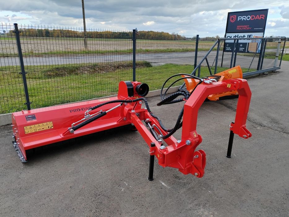 Kosiarka bijakowa PRO-DAR tylno boczna na pantografie wysiegniku
