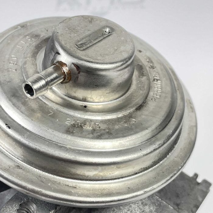 Клапан EGR - ЕГР на Мерседес C W203 E W210 ML270 W163 2.2 om611 2.7