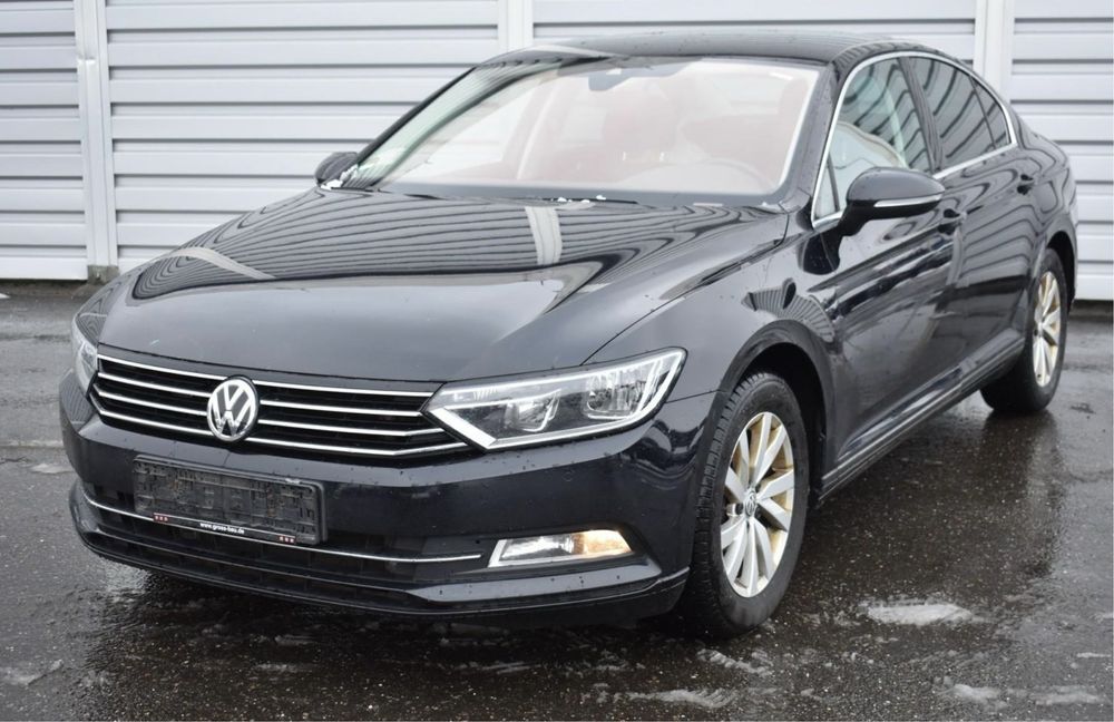 Рік побудови 2018 , чорний перламутр. Комплектація Comfortline, дизель 110 квт , 6 ступка . З Німеччини , 1 власник . Адаптивний круїз контроль, парктронік  зад , перед, камера заднього виду та ін.
Деталі по телефону