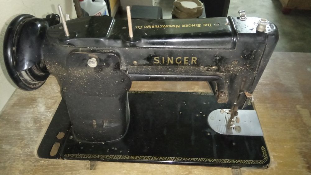 Máquina de costura Singer