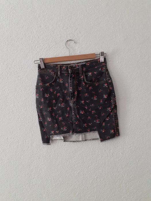Mini Saia Floral Zara 34 (XS)