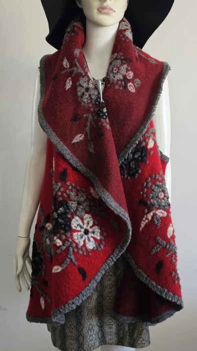 Женский текстури жилет