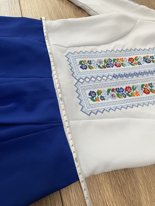 Вишиванка, вишита сукня з поясом
