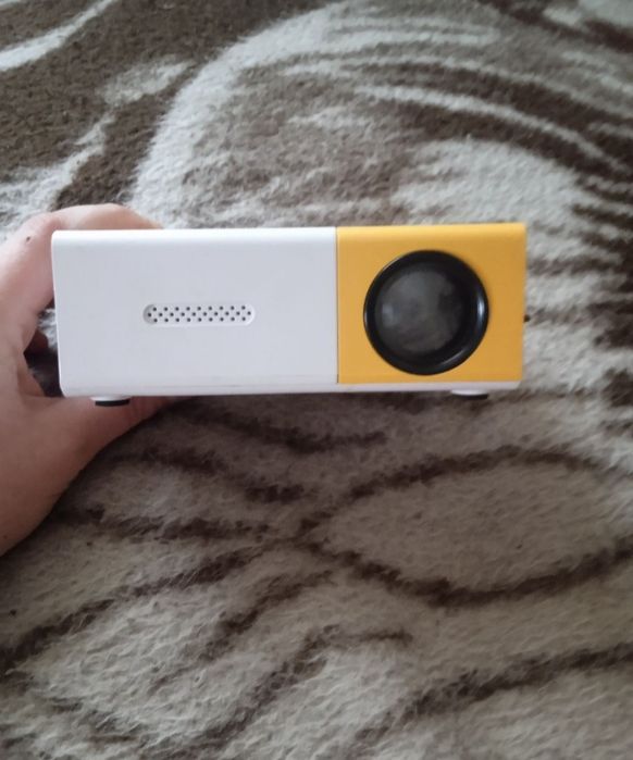Продам проектор.