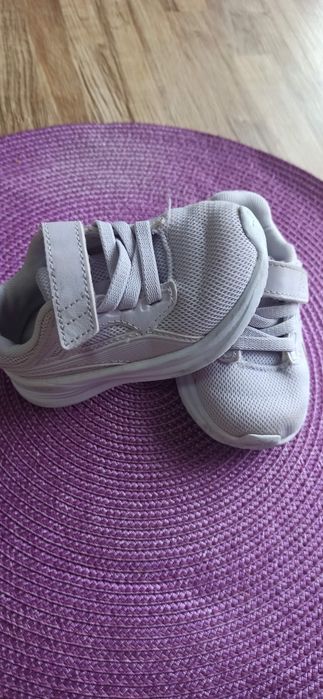 Tênis Tamanho 19