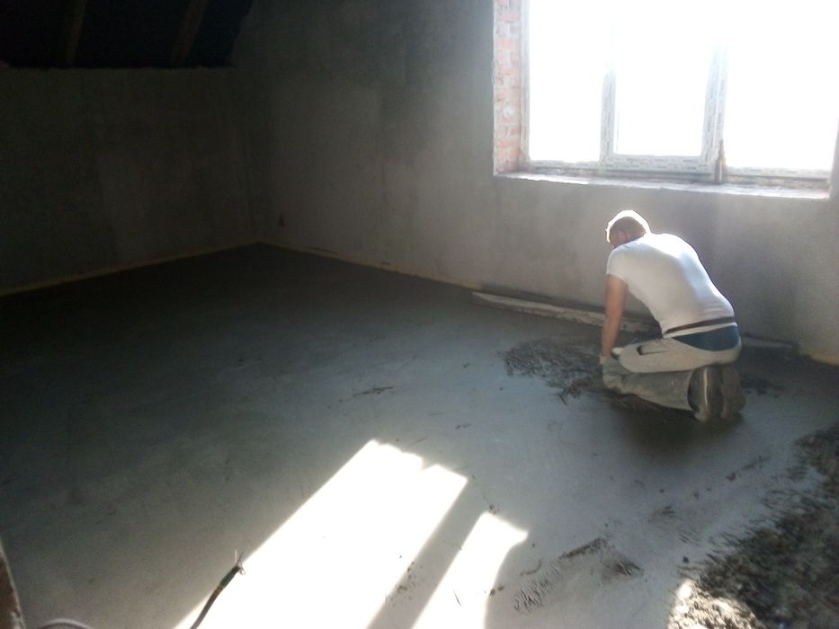 Машинна напівсуха стяжка підлоги.Жовква.Стяжка за  один день.