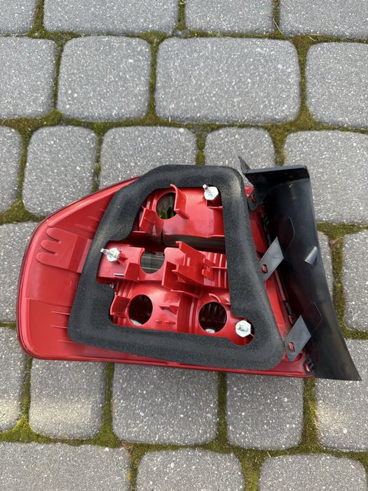Lampy tył BMW e90