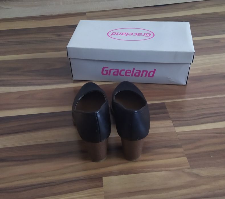 Buty czarne na obcasie roz 37