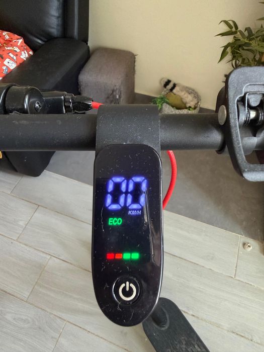 Vendo trotinete eletrica como nova