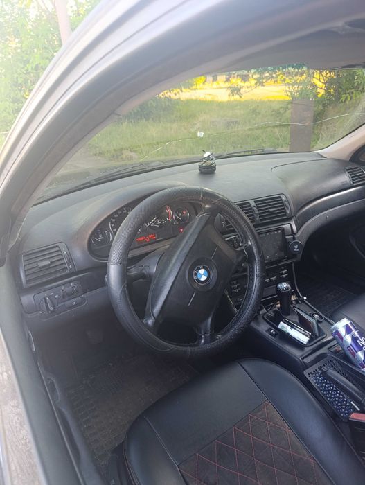 Продам BMW 2001г