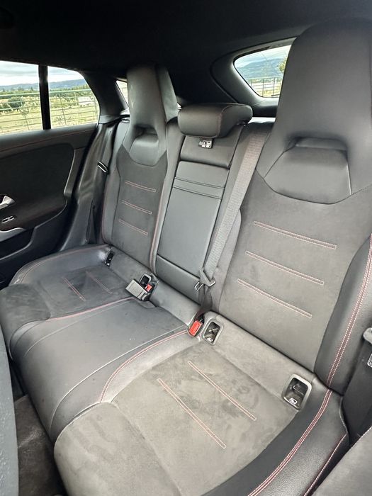 Mercedes-Benz Cla 220d Amg-Line