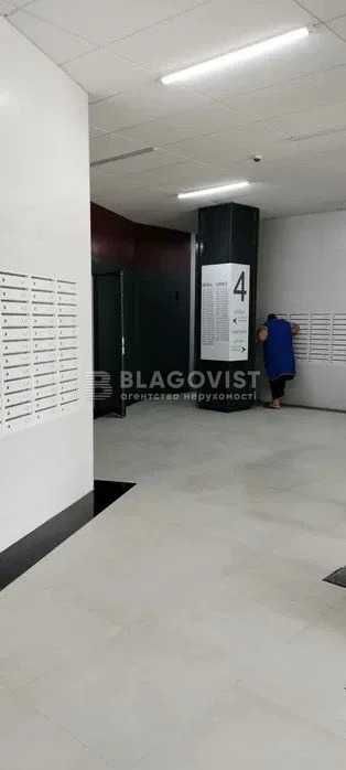 Dibrova Park Подільський Нивки Виноградар 2к на Віктора Некрасова 8