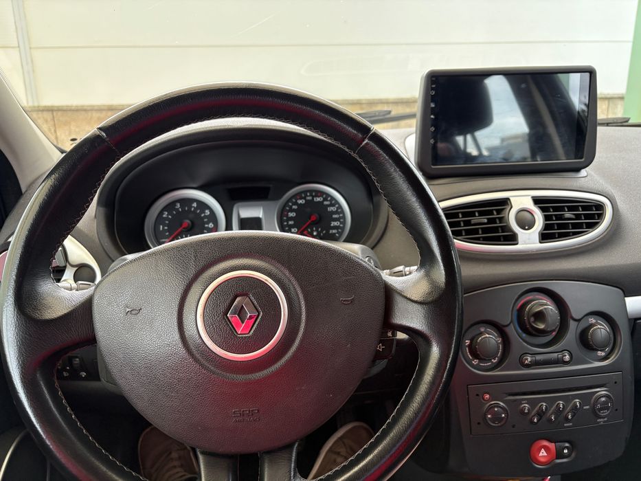 Renault Clio 1.2 16v com Gps