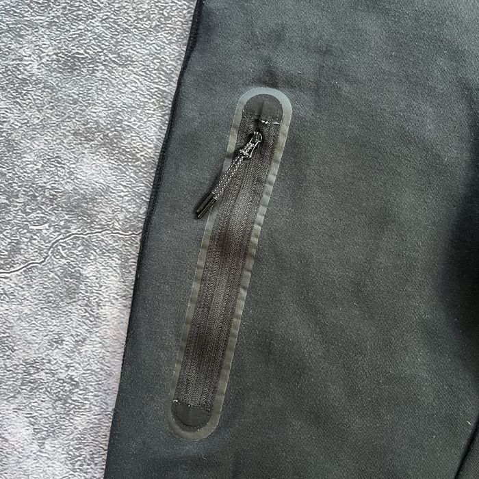 Спортивные штаны Nike tech flece