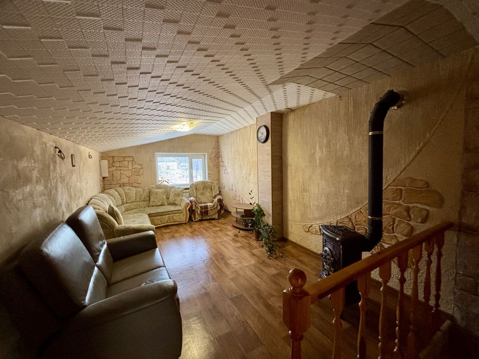 Продам будинок для великої родини