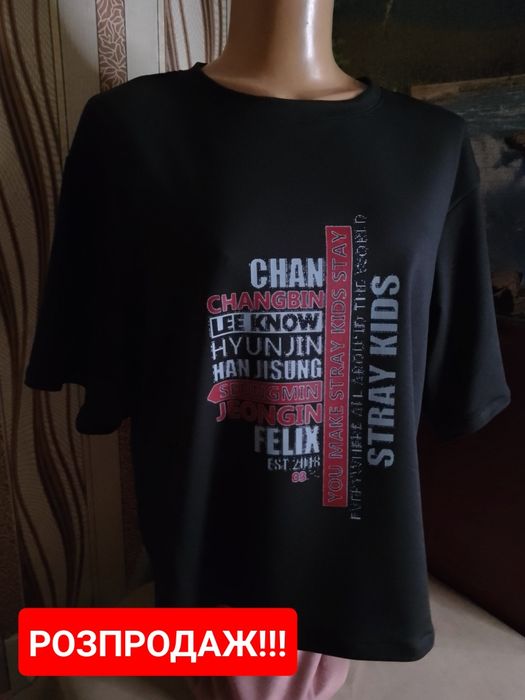 Футболка з принтом