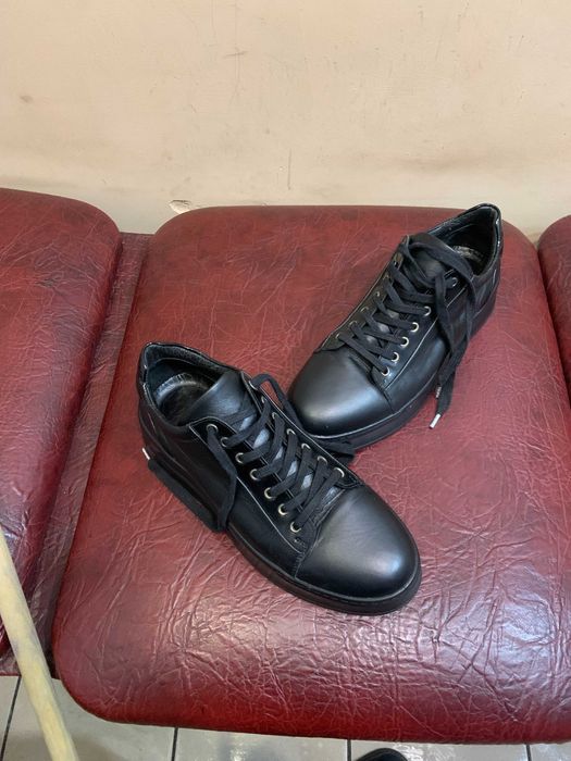 Модні шкіряні черевики 42.5 розмір унісекс