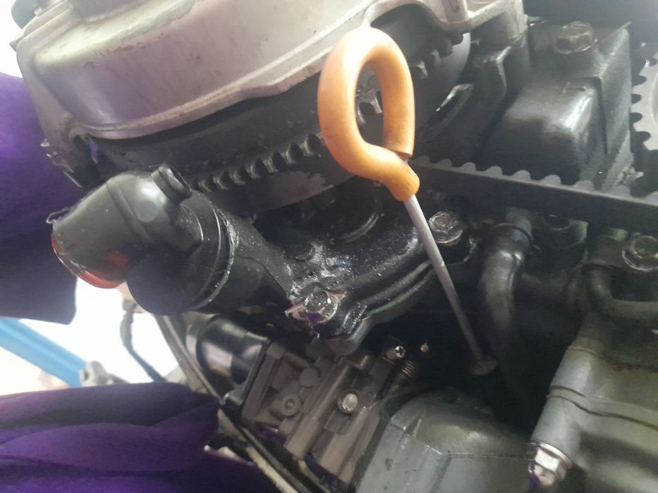 Honda 15 лодочний мотор