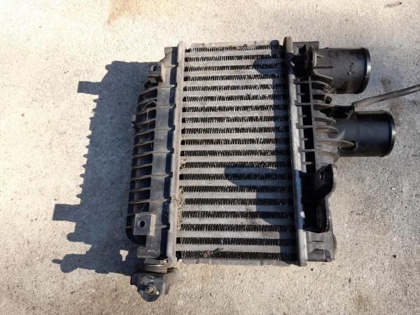Radiador do intercooler TOYOTA Avensis Liftback (_T25_)