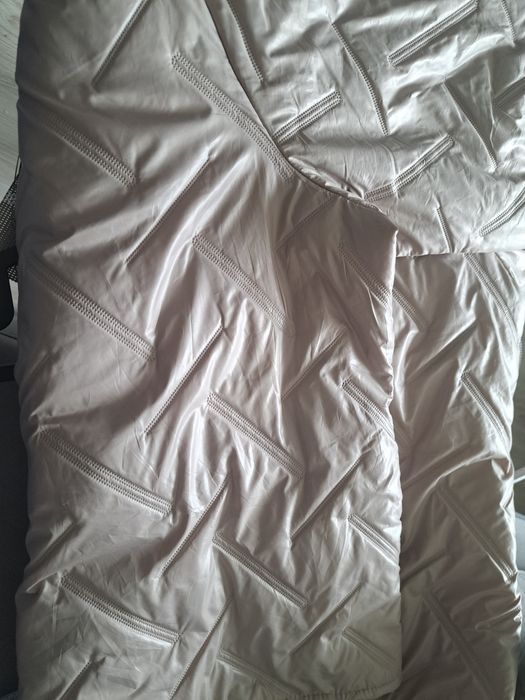 Pikowana kurtka w kolorze bezowym 48/50
