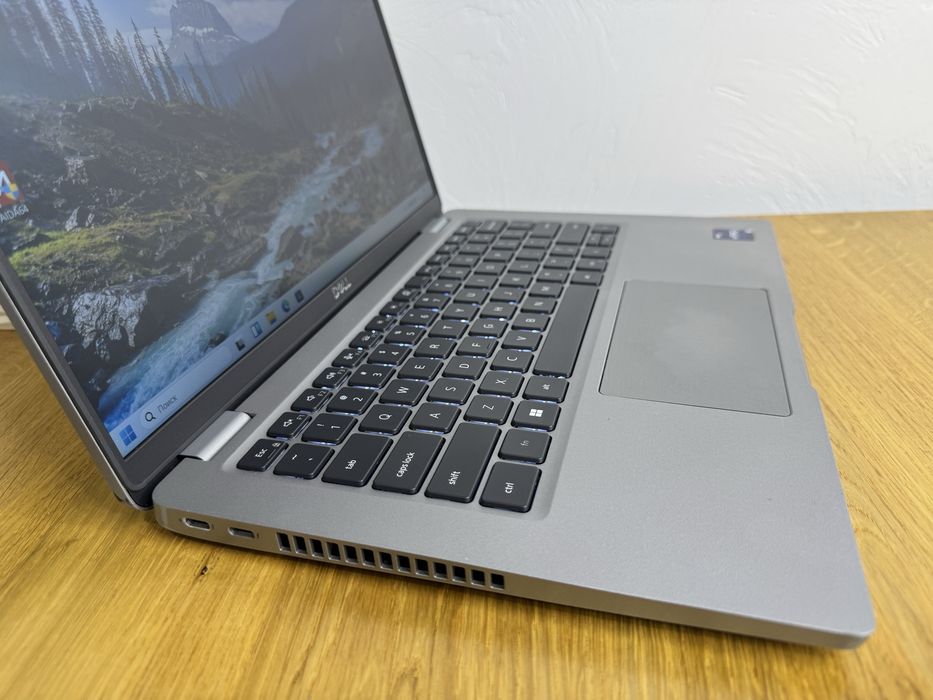 Потужний ноутбук Dell Latitude 5430 i5 12 покоління 16/256GB (512GB) 10 ядер