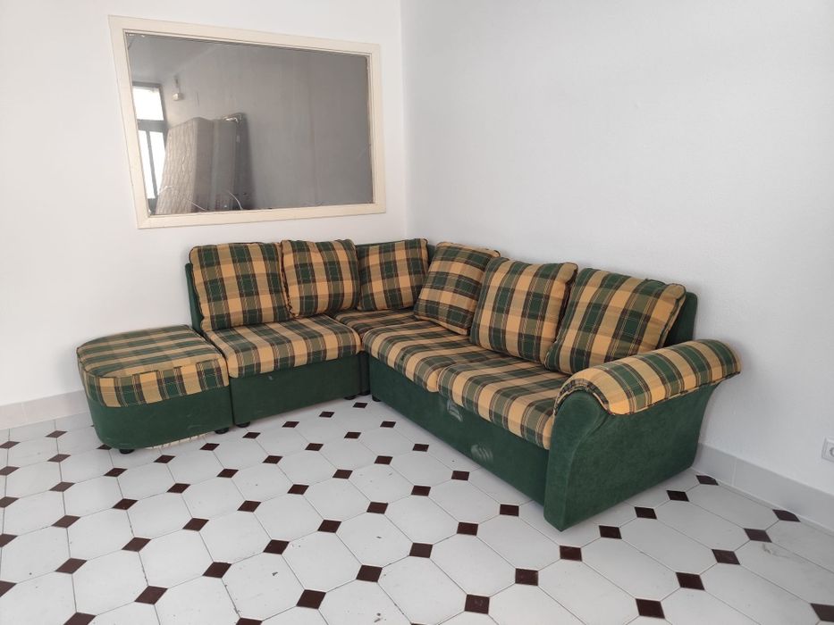 Sofá de tecido com cama