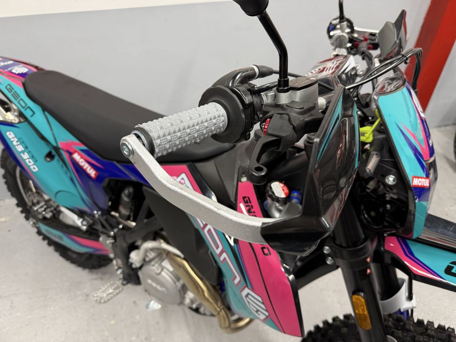 Ендуро GEON Dakar GNS300R