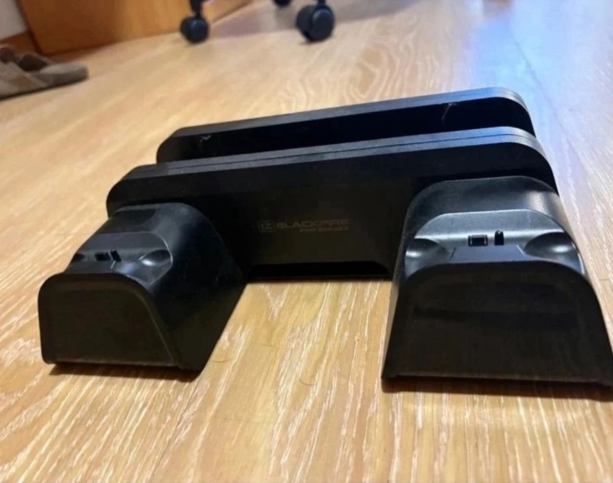 Ps4 pro desbloqueada  + comando e 12 jogos