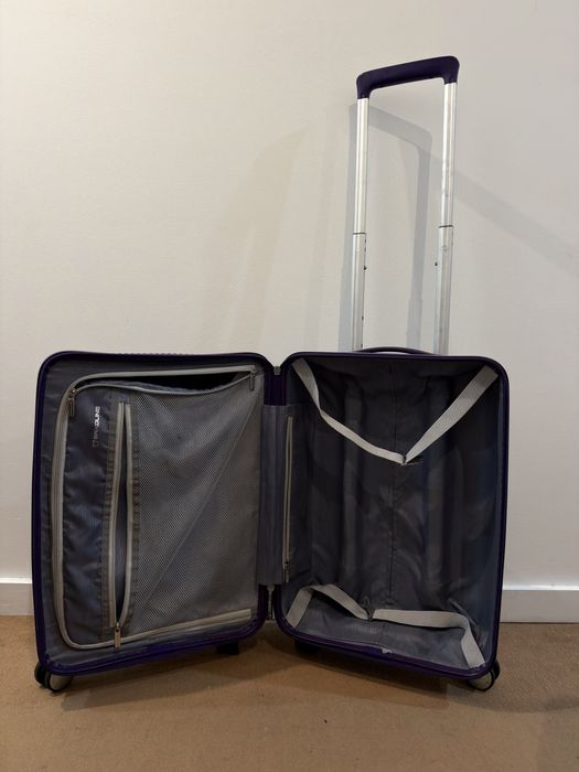 Mala de cabine rígida TSA (28€ cada ou 50€ o par)
