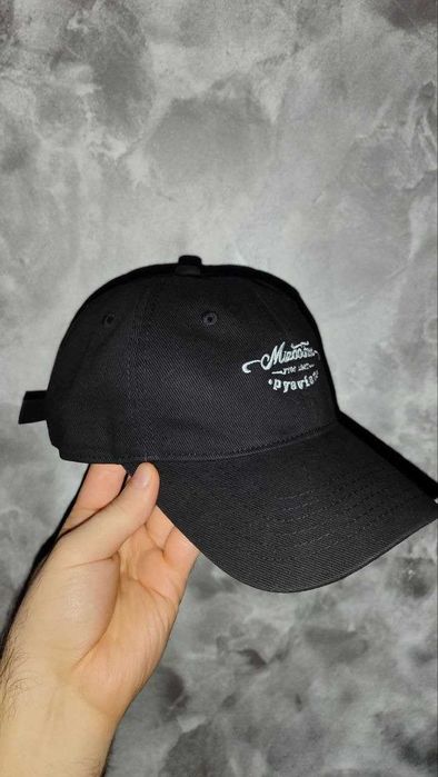 Універсальна кепка чорна, котонова, регульована, для чоловіків і жінок