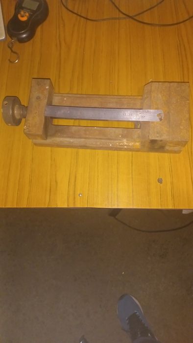 Продам тиски станочные