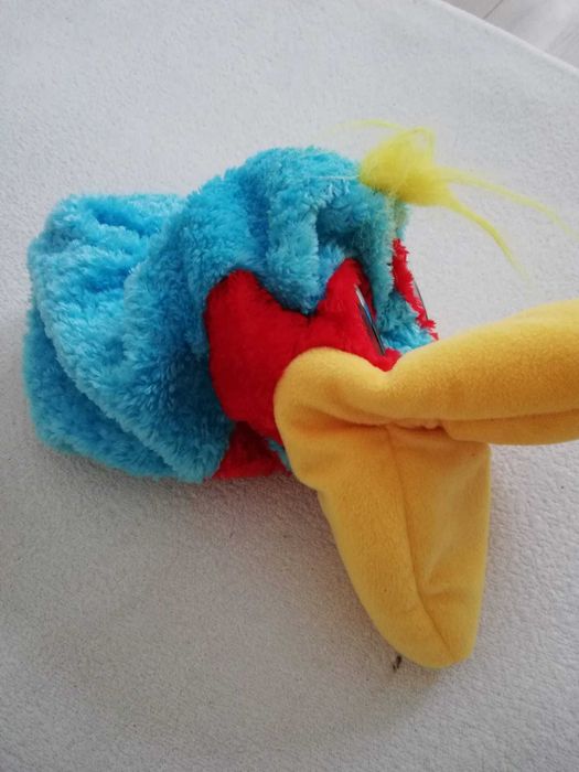 Pluszak tukan na baterie wydaje dźwięki 27 cm