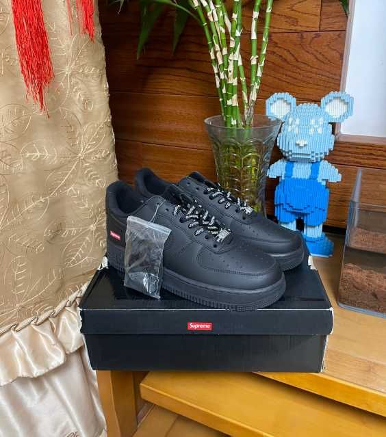 Buty Air force 1 Supreme Czarny rozmiar 39 Nowe