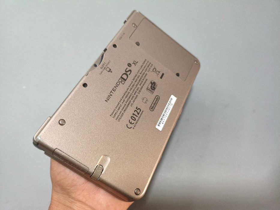 Nintendo DSI XL Consola