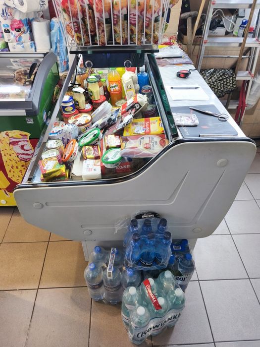 Witryna chłodnicza lada chłodnicza gablota Cold GL 90 sze 124