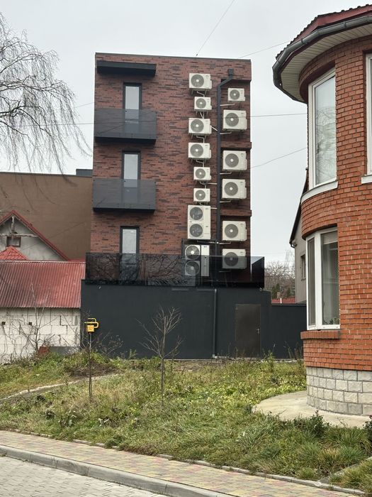 Продам 2 кім. квартиру, по вул. С.Бандери 16
