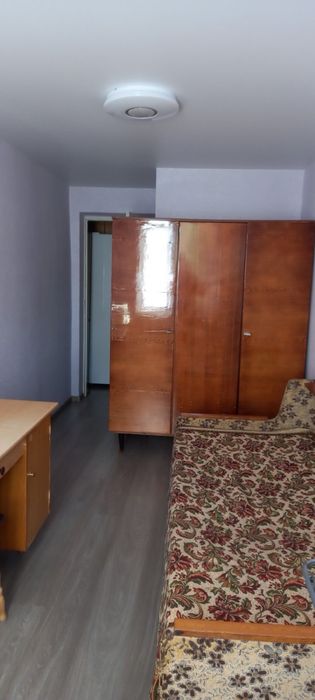 Кімната біля ТРЦ (Київ)