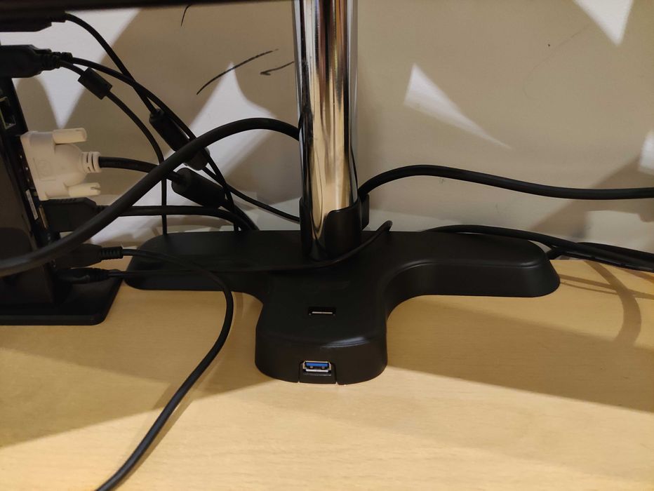 Setup 2 Monitores 24" Benq + Suporte Secretária Arctic Z2 Pro USB HUB